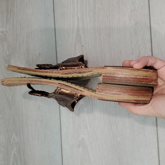 Jack Rogers Womens Thong Rose Gold Metallic Leather Sandals shoes sz 7 - Picture 9 of 13